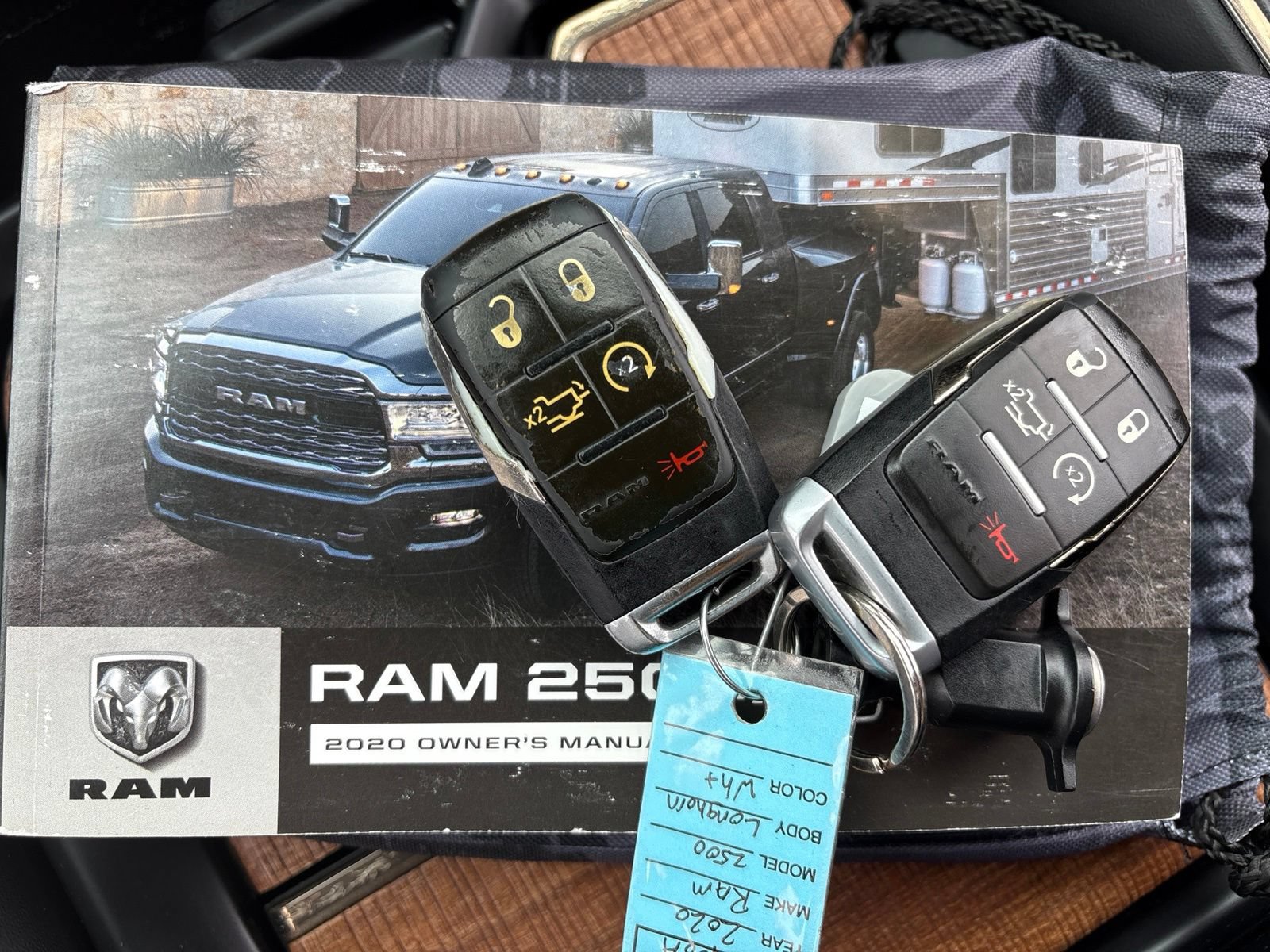 Used 2020 RAM 2500 Limited AWD/4WD image 36