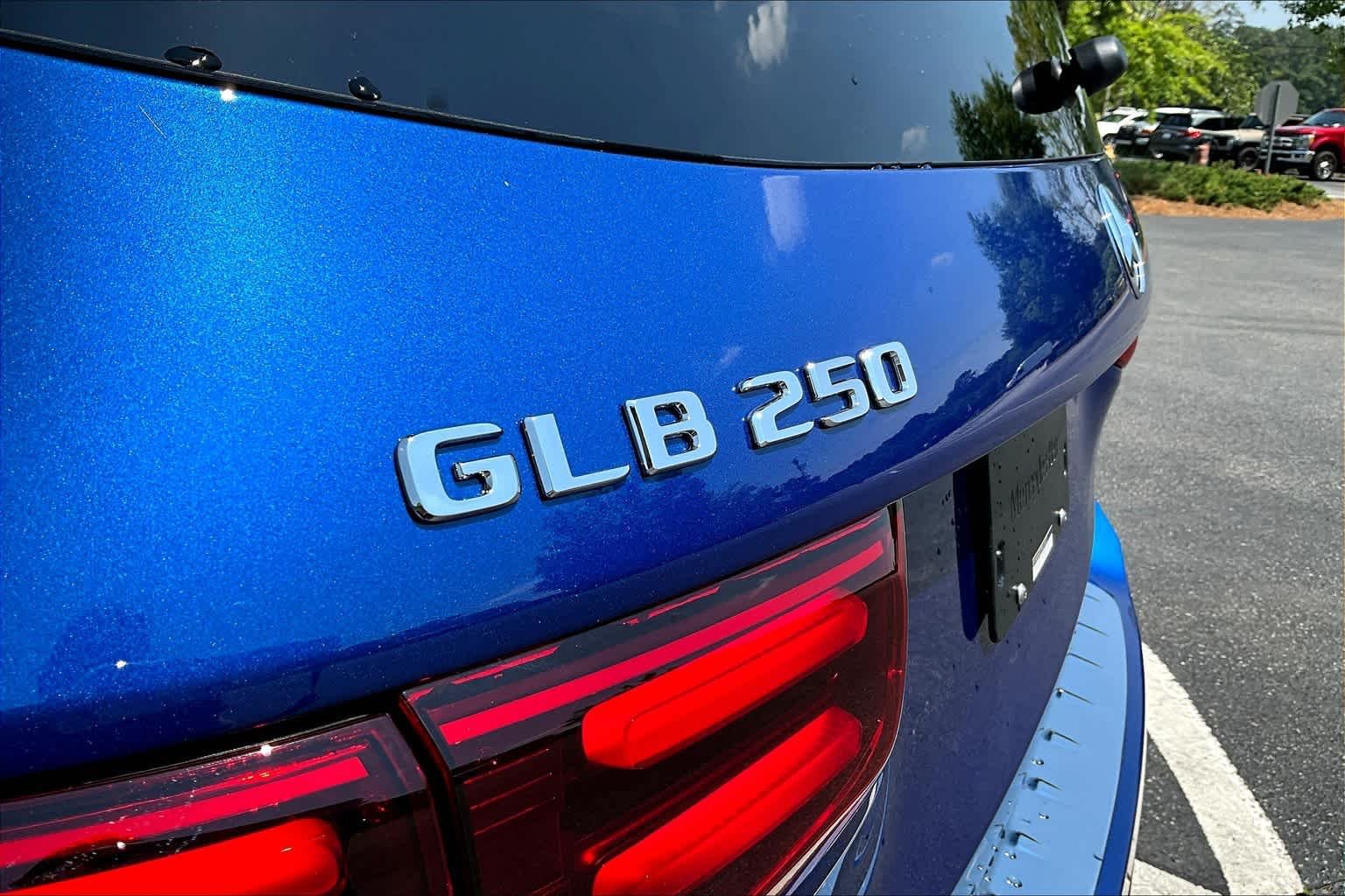 Certified 2024 Mercedes-Benz GLB 250 image 15