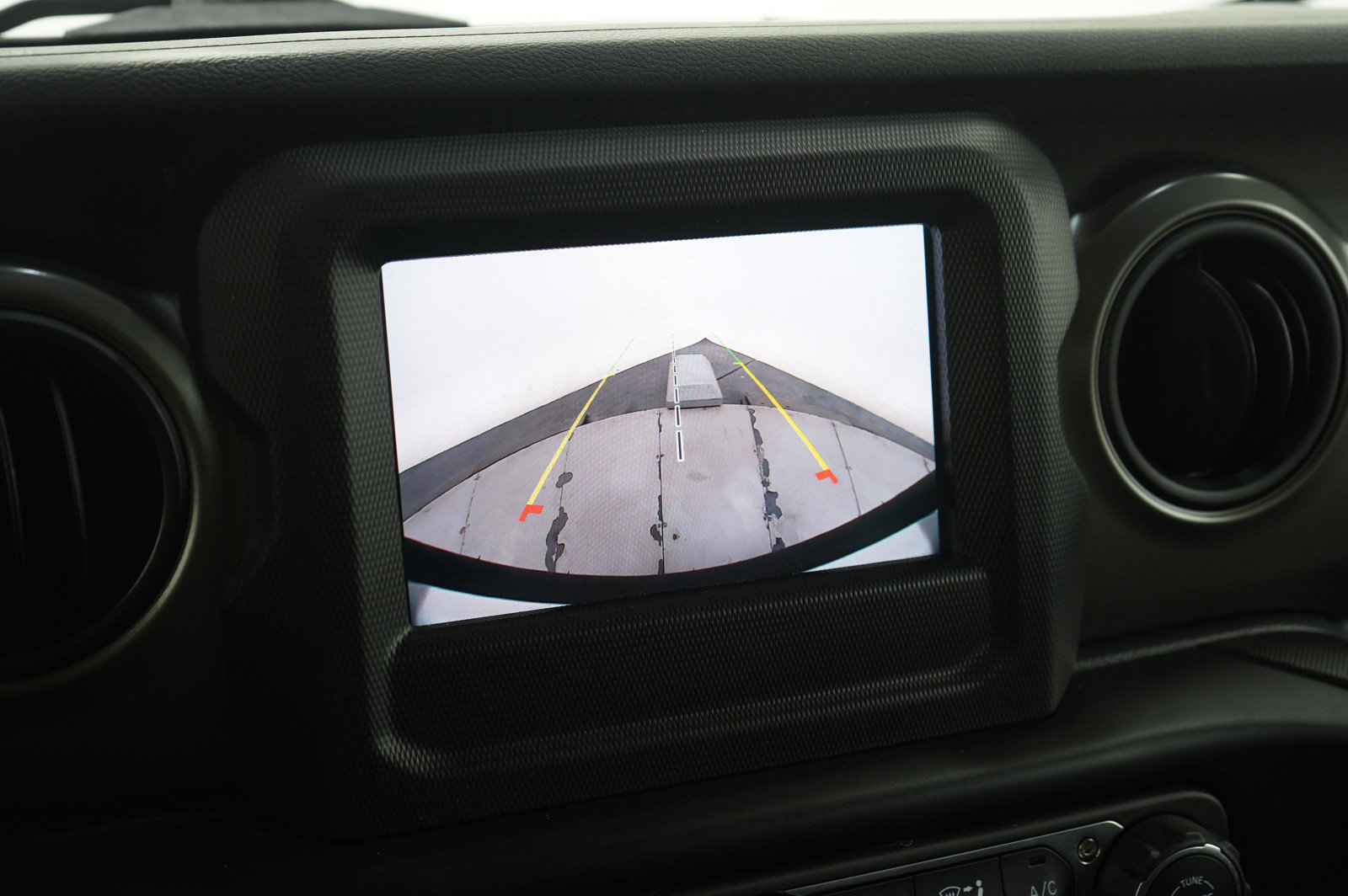 Used 2022 Jeep Wrangler Sport S image 26