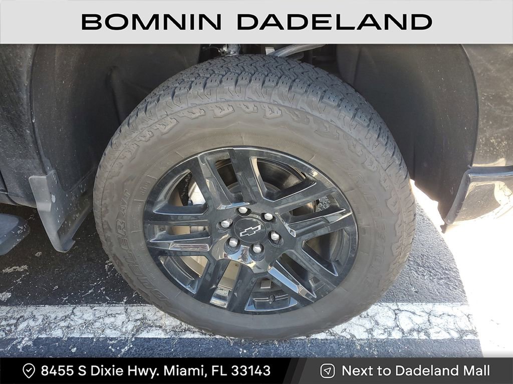 Used 2025 Chevrolet Silverado 1500 LT Trail Boss w/ Convenience Package II image 5