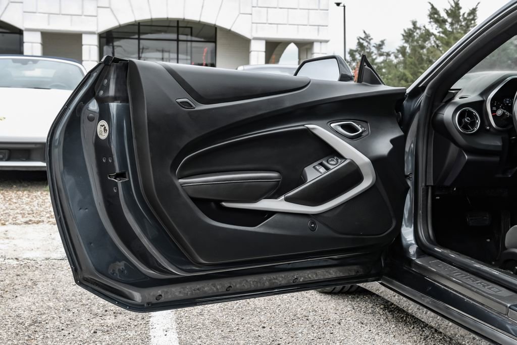 Used 2022 Chevrolet Camaro SS image 39