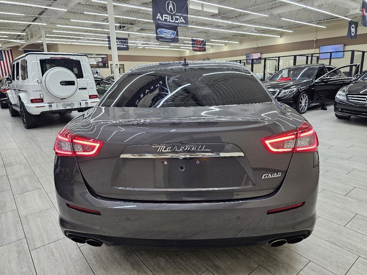 Used 2018 Maserati Ghibli RWD image 7