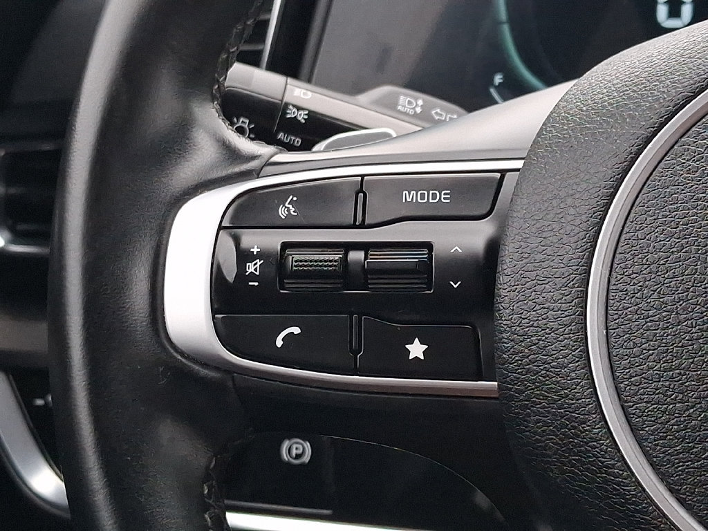 Certified 2024 Kia Sportage EX w/ EX Premium Package AWD/4WD image 24