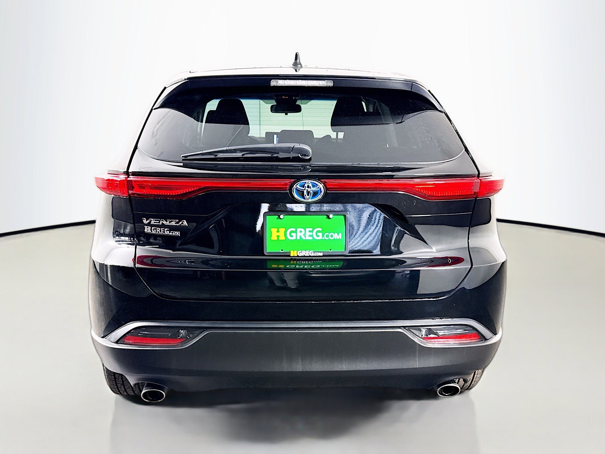 Used 2024 Toyota Venza LE AWD/4WD image 8
