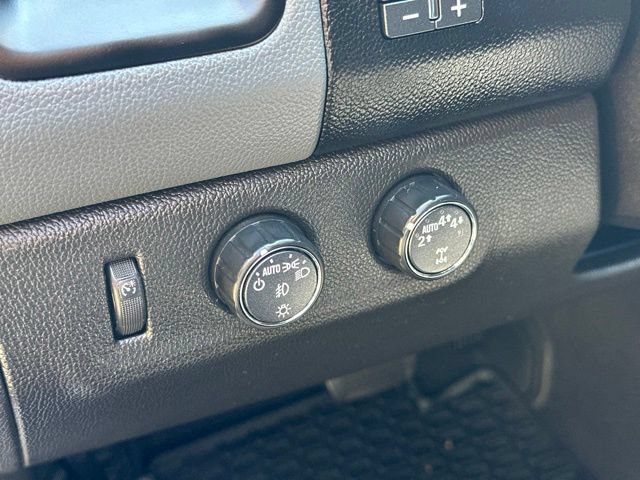 Used 2019 Chevrolet Colorado Z71 AWD/4WD image 31