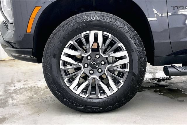 Certified 2026 Chevrolet Tahoe Z71 w/ Comfort Package AWD/4WD image 10