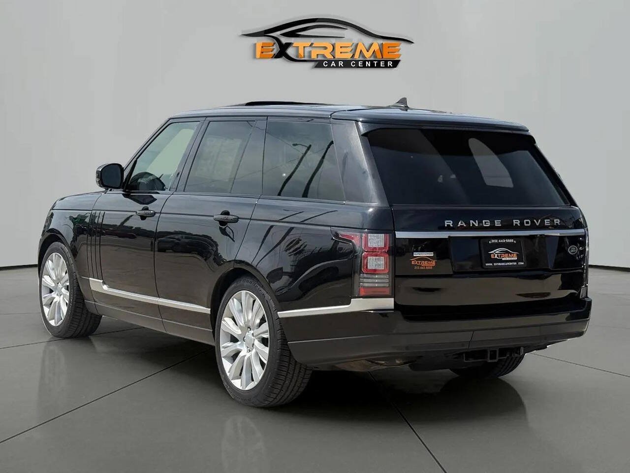 Used 2016 Land Rover Range Rover Supercharged AWD/4WD image 4