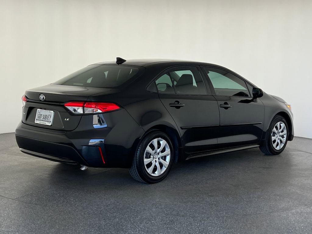 Used 2020 Toyota Corolla LE w/ Carpet Mat Package (TMS) FWD image 3