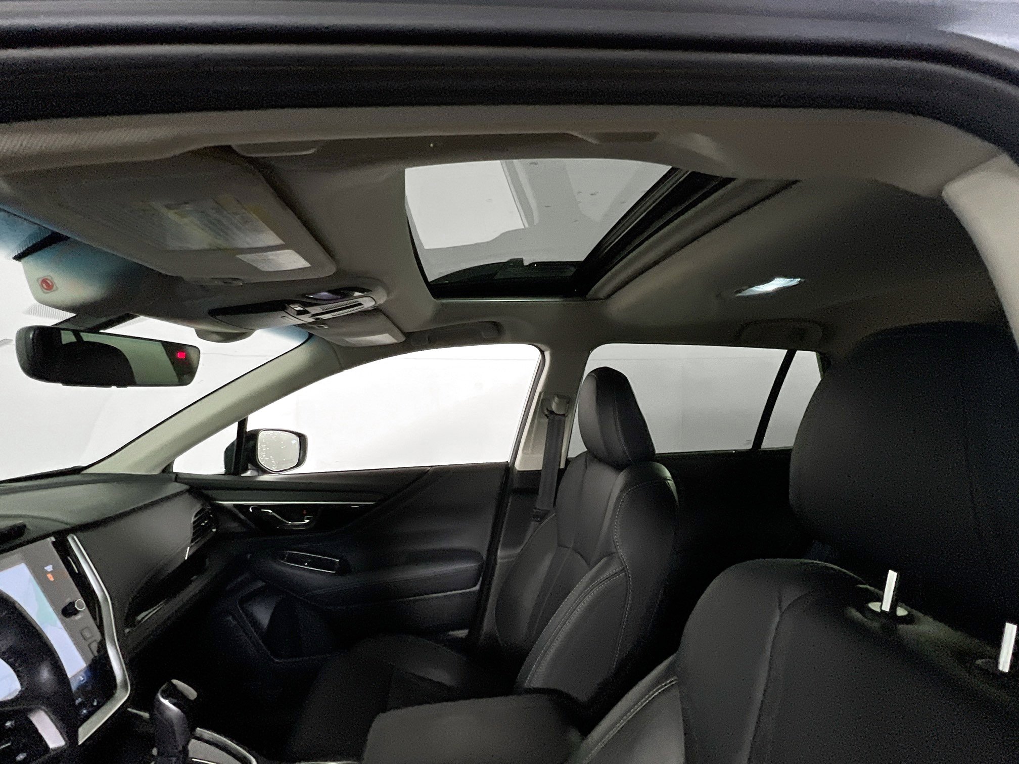 Used 2022 Subaru Outback Limited image 23