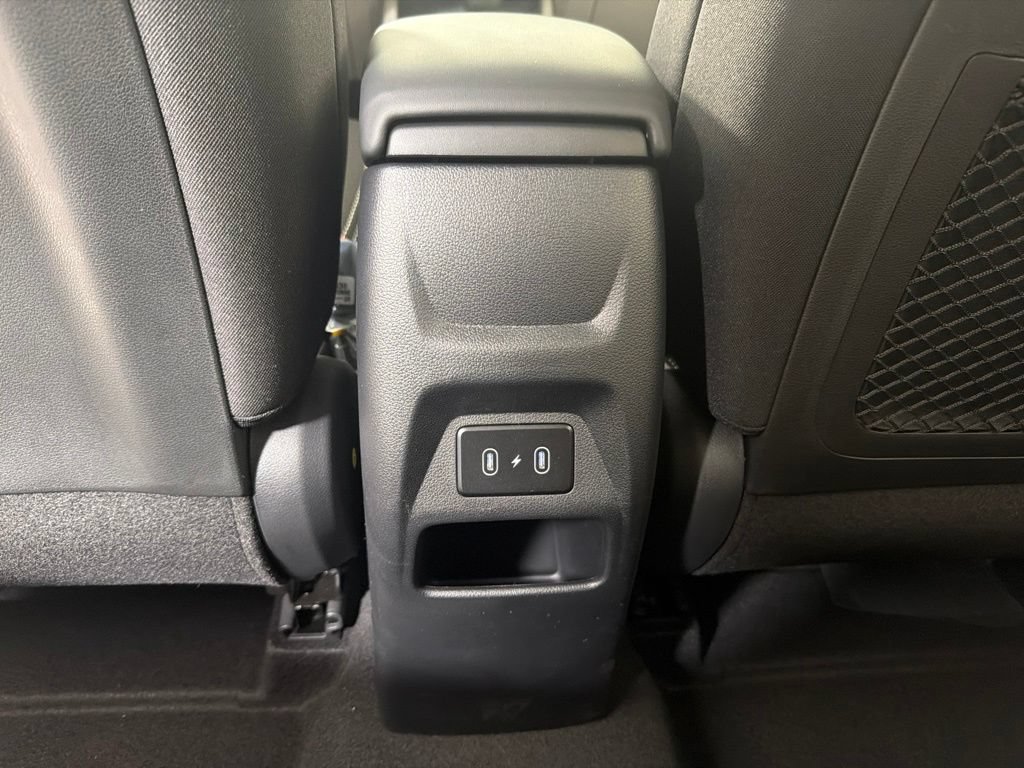 New 2026 Hyundai Venue SEL FWD image 25