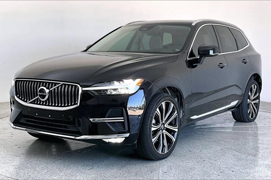 Used 2023 Volvo XC60 B5 Ultimate w/ Climate Package AWD/4WD image 12