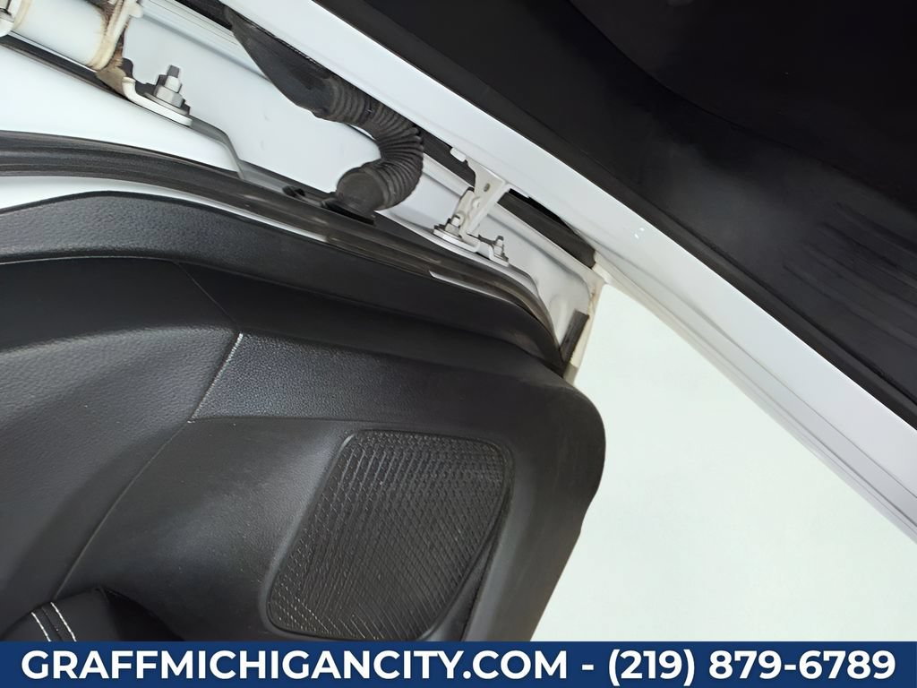 Used 2025 Chrysler Pacifica Limited FWD image 25