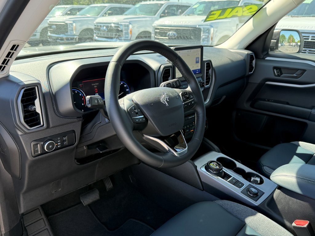New 2024 Ford Bronco Sport Outer Banks AWD/4WD image 14
