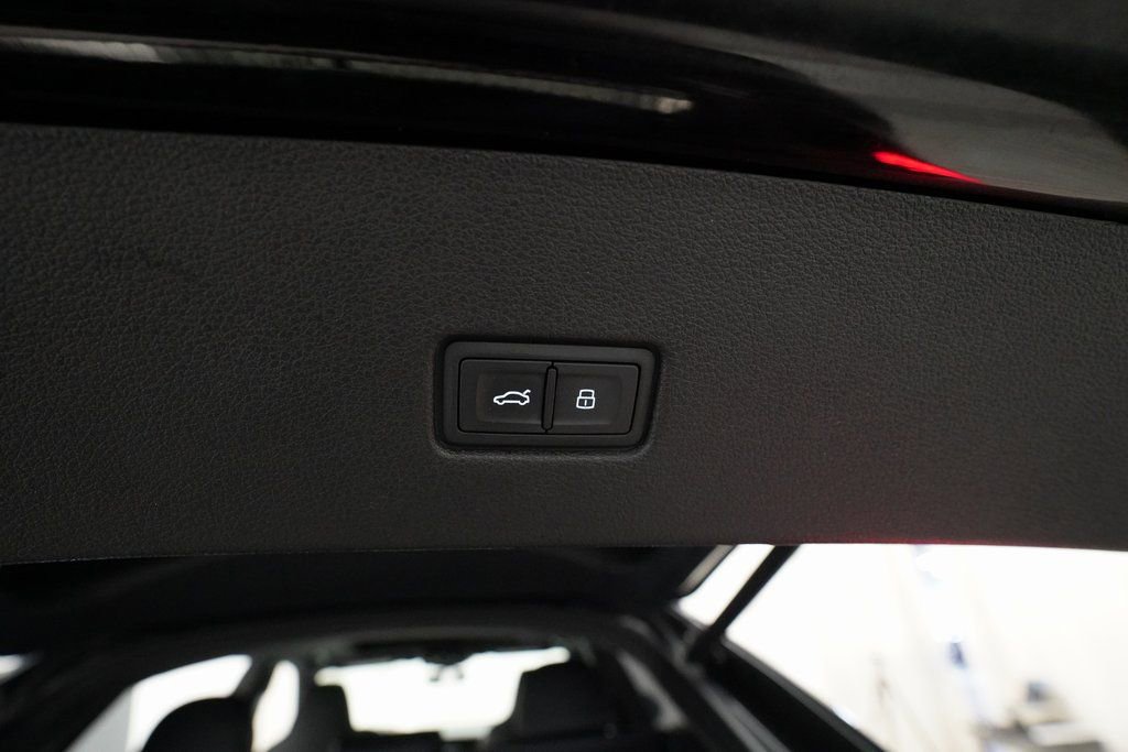 Used 2021 Audi SQ8 Premium Plus w/ Luxury Package image 15