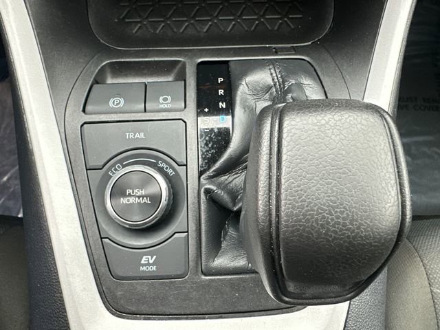 Certified 2024 Toyota RAV4 XLE image 39