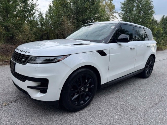 Used 2025 Land Rover Range Rover Sport SE