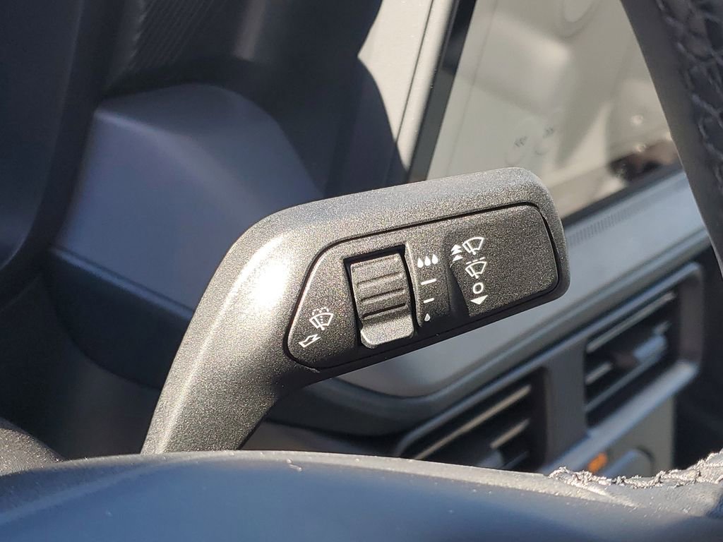 New 2025 Ford Maverick XLT w/ XLT Luxury Package image 14