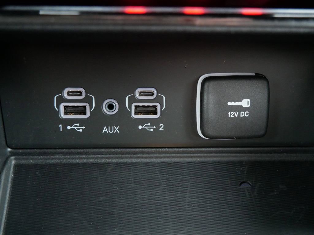 Used 2024 Jeep Grand Cherokee Altitude image 26