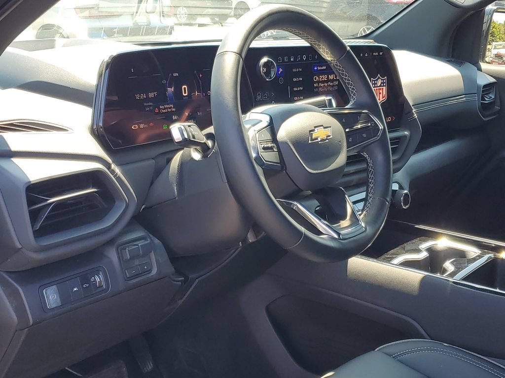Used 2026 Chevrolet Silverado EV LT AWD/4WD image 11