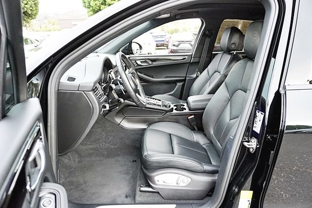Used 2024 Porsche Macan S w/ Premium Plus Package AWD/4WD image 17