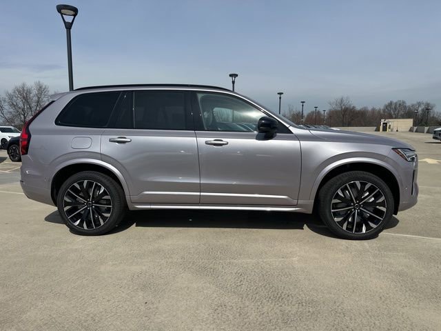 New 2026 Volvo XC90 B6 Plus w/ Protection Package AWD/4WD image 8