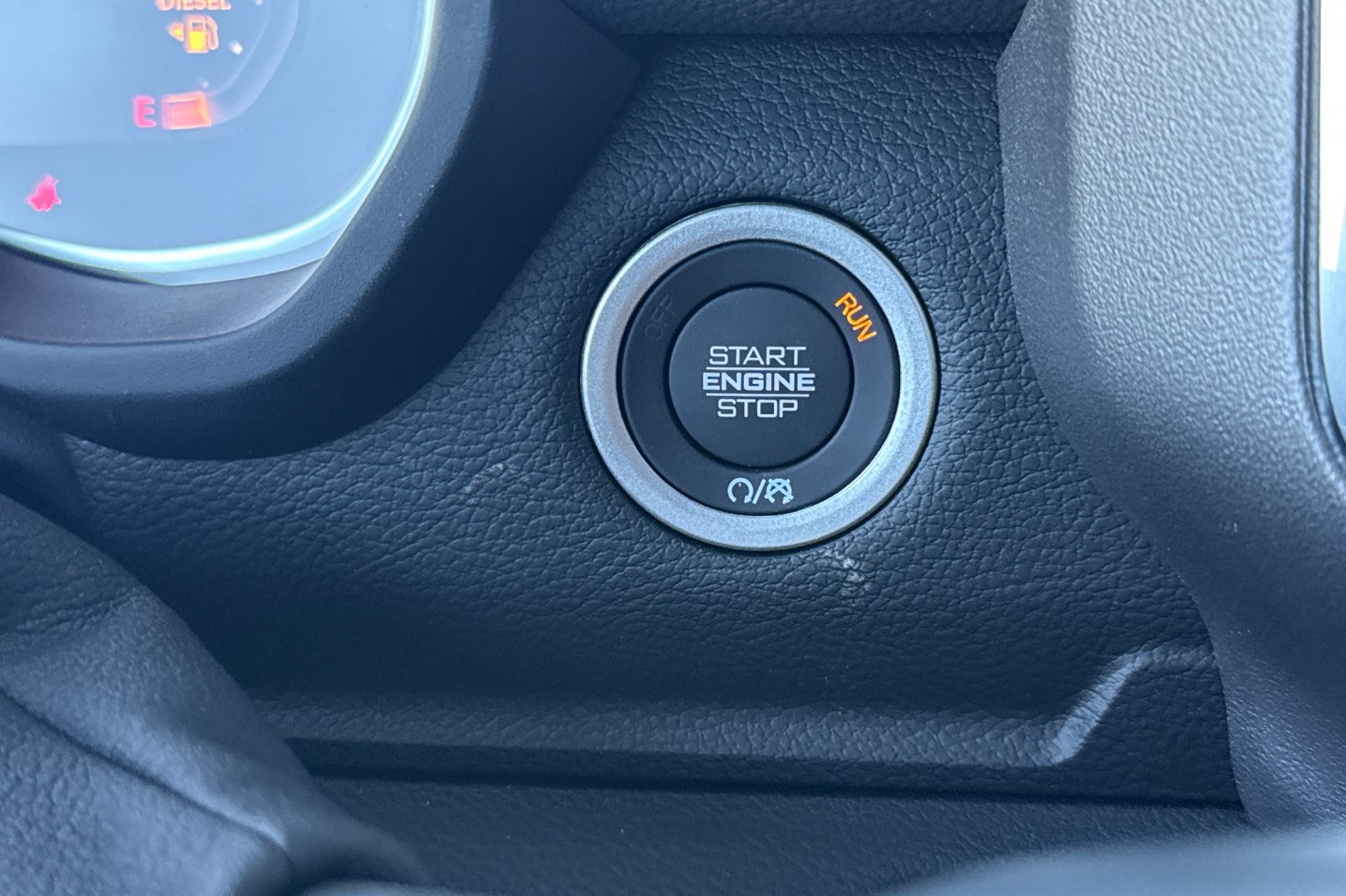 New 2027 RAM 3500 Laramie AWD/4WD image 21