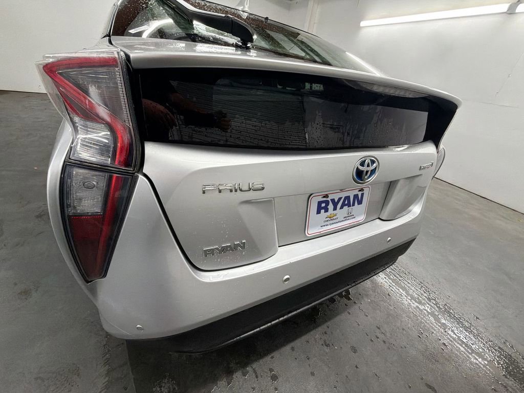 Used 2018 Toyota Prius Two w/ Prius Two Safety Plus Package FWD image 30