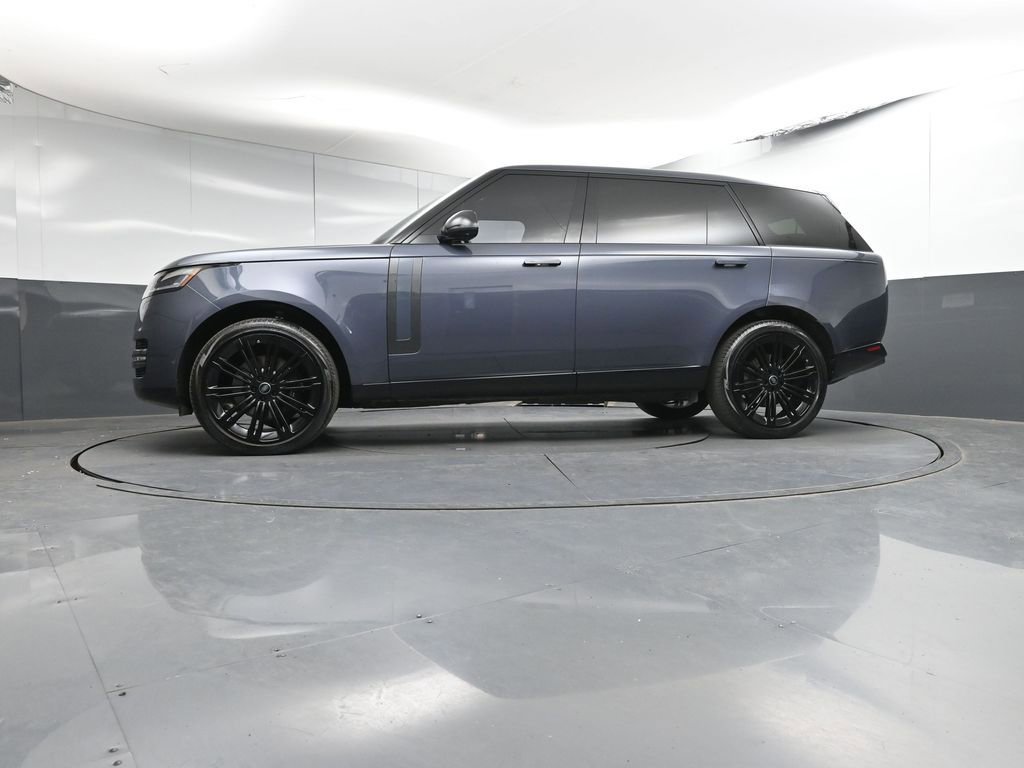 Used 2024 Land Rover Range Rover Long Wheelbase SE image 30