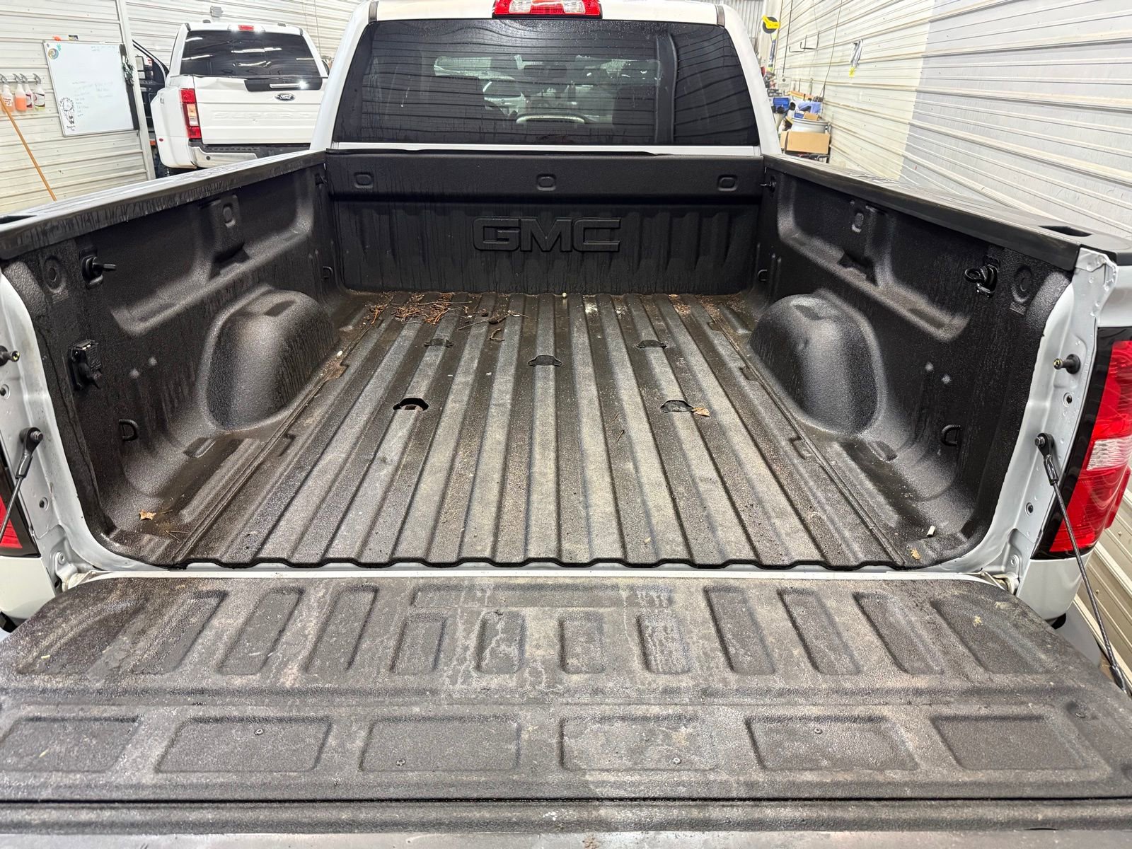 Used 2018 GMC Sierra 2500 SLT w/ Snow Plow Prep Package image 21