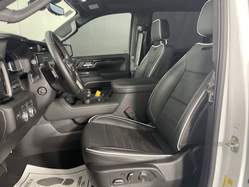 Used 2025 GMC Sierra 1500 AT4X image 19