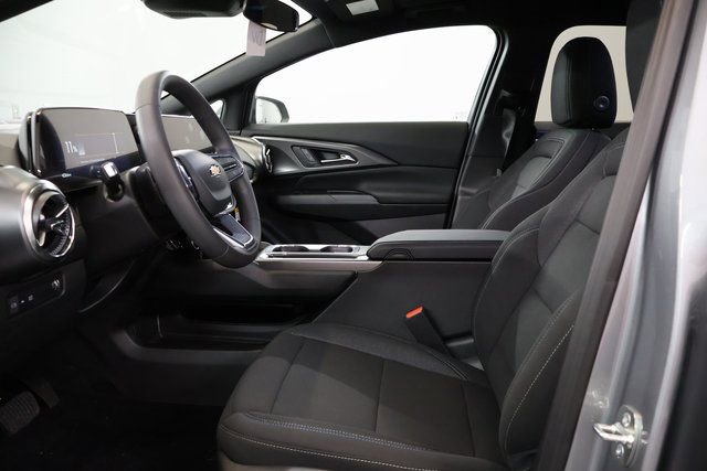 New 2026 Chevrolet Equinox EV LT image 12