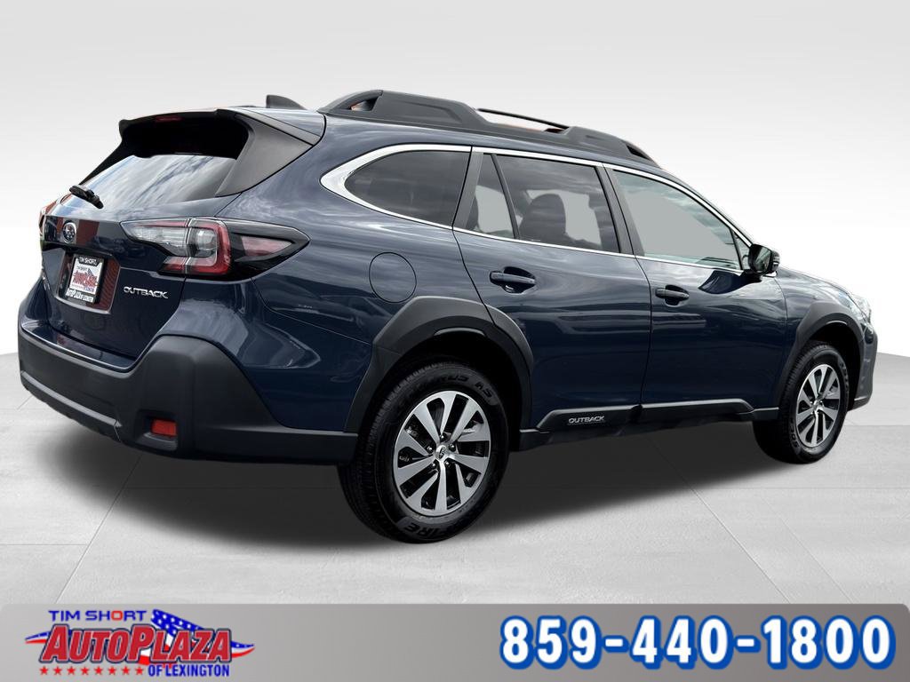 Used 2024 Subaru Outback Premium AWD/4WD image 10
