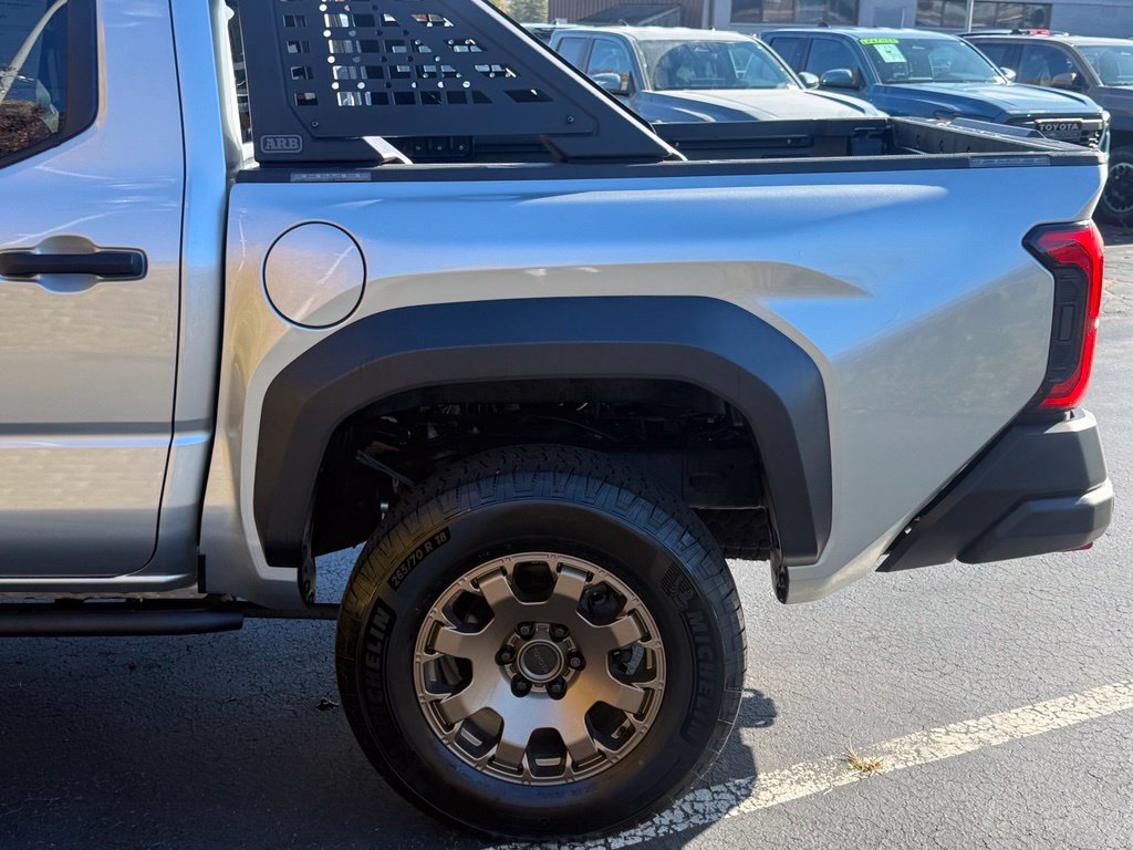 Certified 2025 Toyota Tacoma 4x4 Double Cab Hybrid image 4