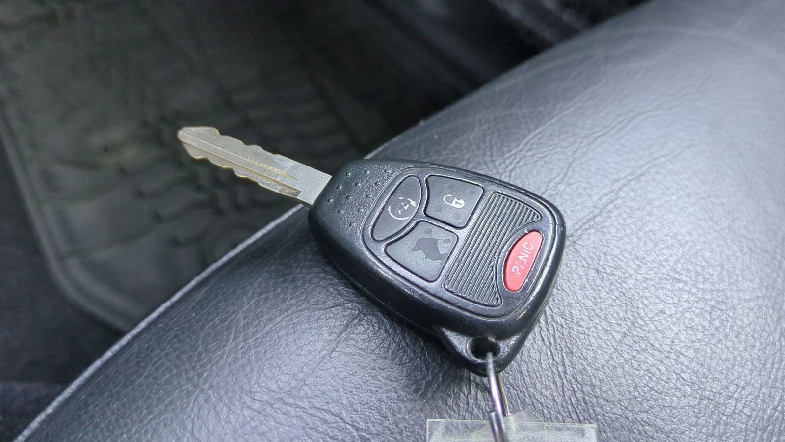 Used 2016 Jeep Wrangler Unlimited Rubicon image 41