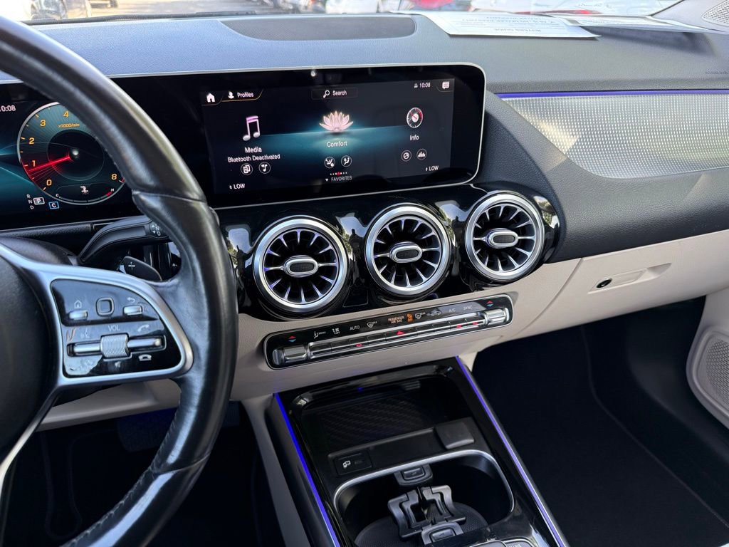 Certified 2021 Mercedes-Benz GLA 250 4MATIC image 22