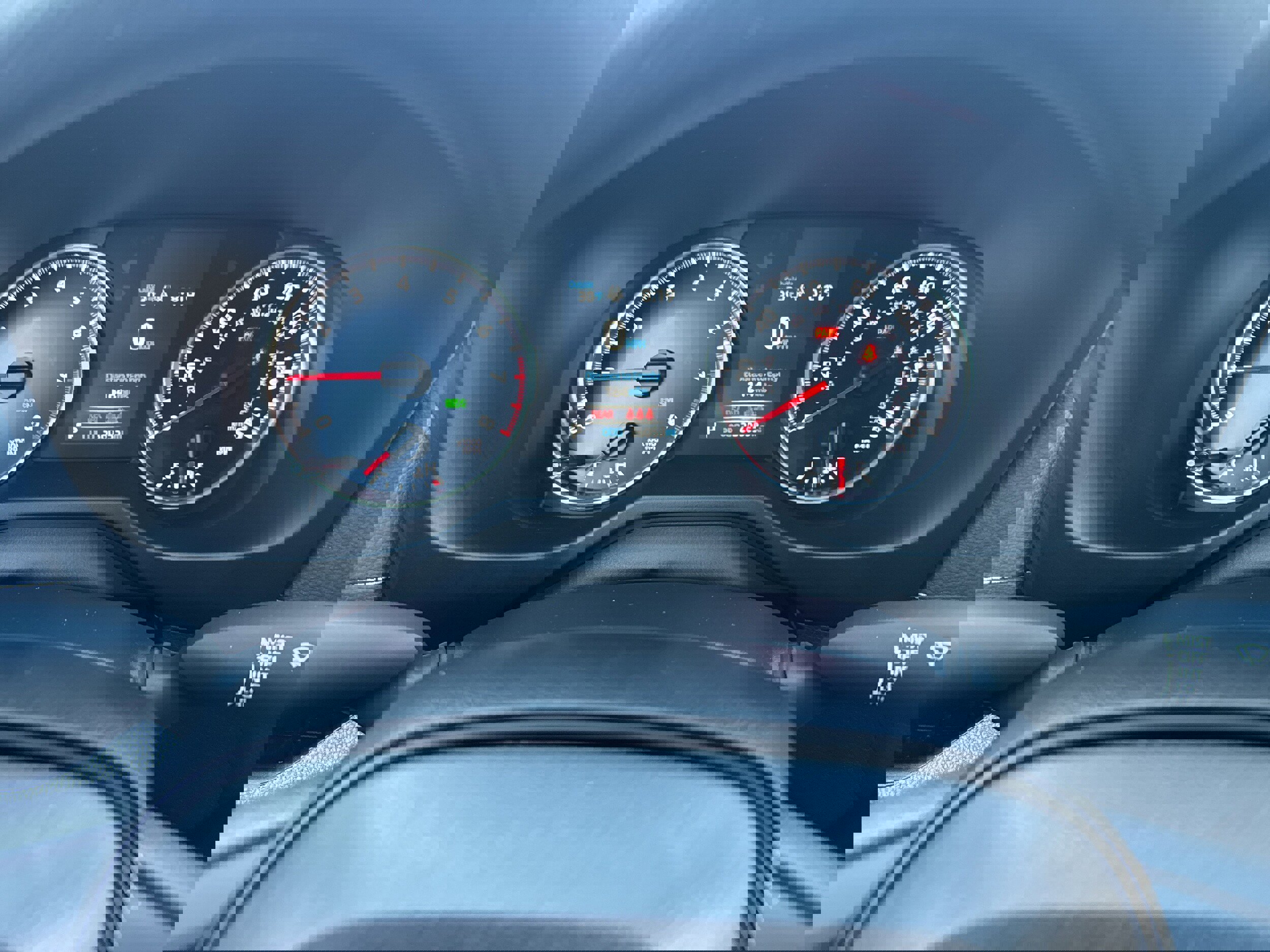 Used 2020 Toyota RAV4 LE image 18