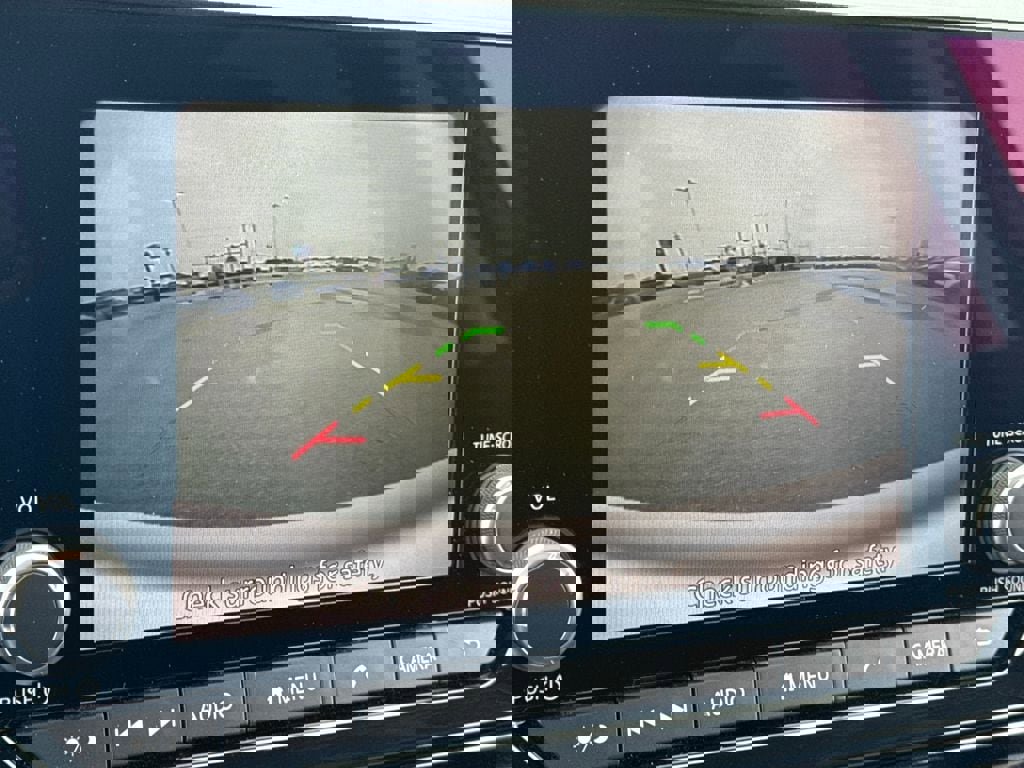 Used 2024 Nissan Pathfinder SV image 24