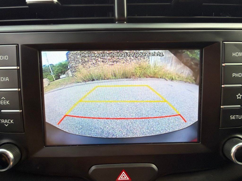 Used 2020 Kia Soul S FWD image 23