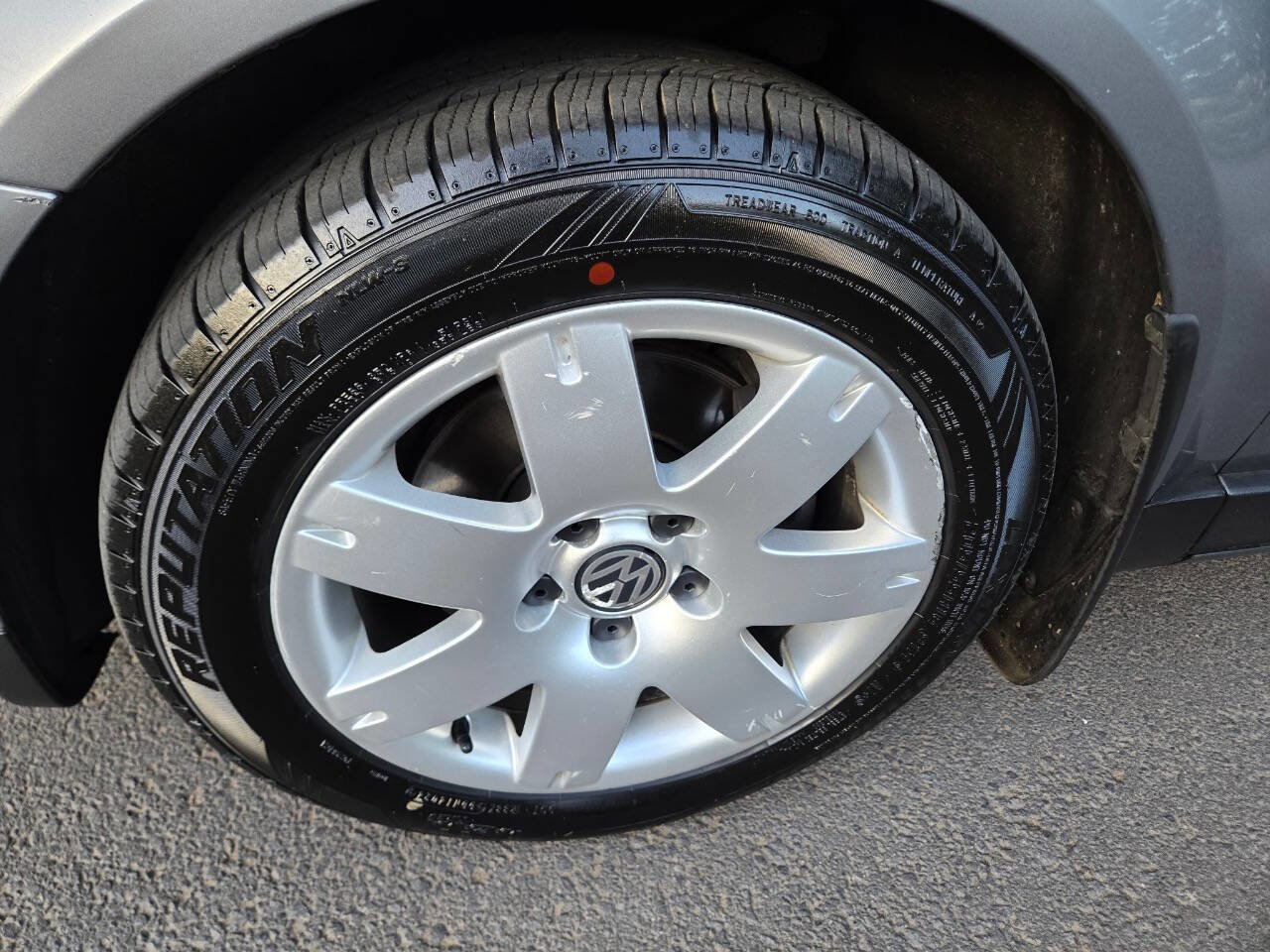 Used 2004 Volkswagen Passat GLS image 10