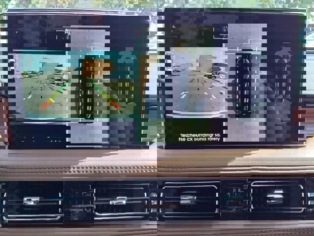 New 2022 Lincoln Nautilus Reserve w/ Equipment Group 201A image 39