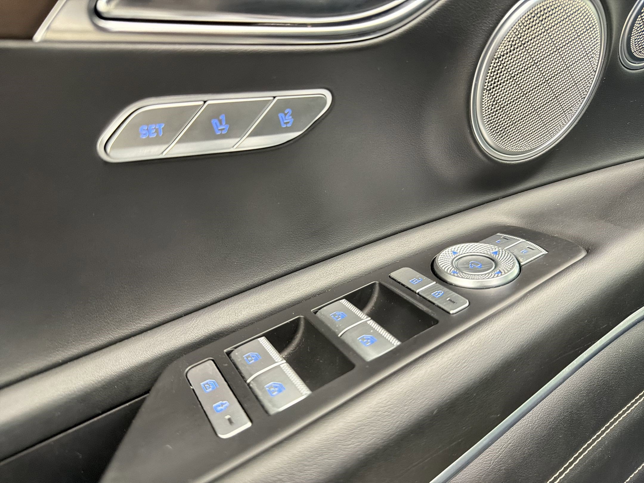 Used 2023 Genesis GV80 3.5T w/ Prestige Package image 12