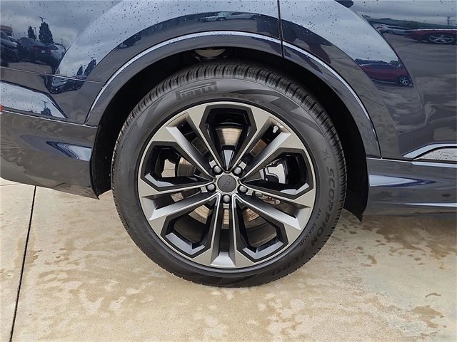 New 2026 Audi Q7 3.0T Premium Plus image 9