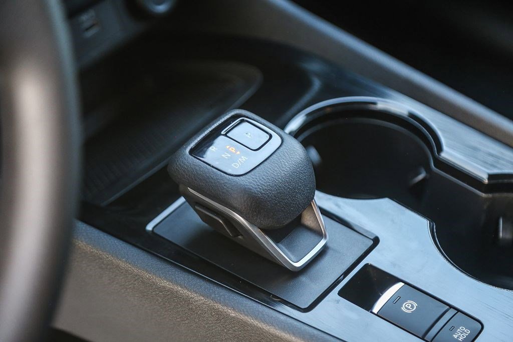 Used 2023 Nissan Rogue SV FWD image 18