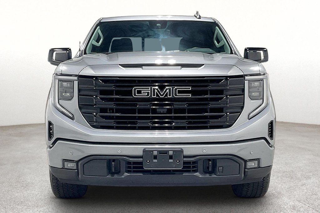 Used 2024 GMC Sierra 1500 Elevation w/ Elevation Premium Package AWD/4WD image 4