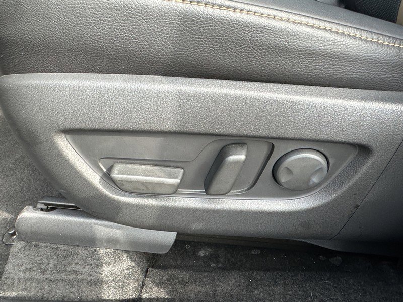 Certified 2025 MAZDA CX-90 3.3 Turbo S w/ Premium Package image 11