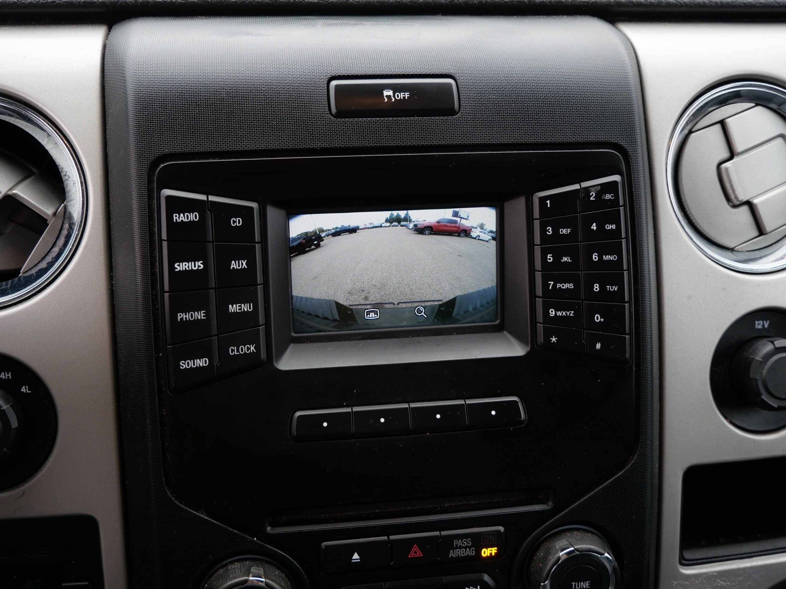 Used 2014 Ford F150 XLT w/ Equipment Group 302A Luxury AWD/4WD image 32