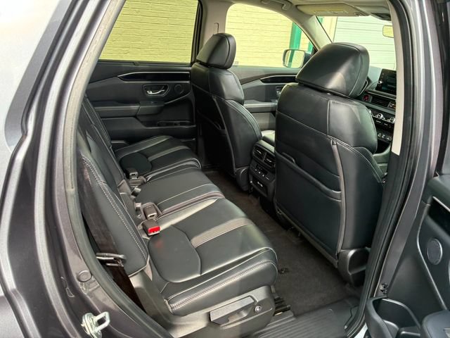 Used 2023 Honda Pilot Touring image 21