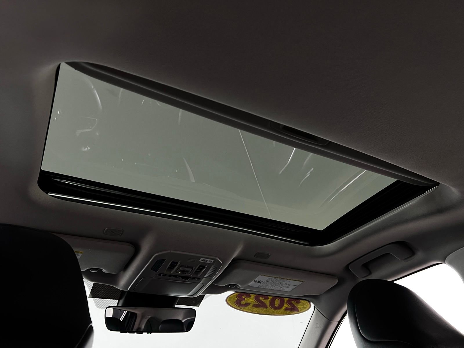 Certified 2023 Toyota Highlander XLE image 25