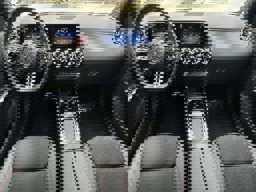 Used 2024 Mercedes-Benz GLA 250 GLA 250 image 24