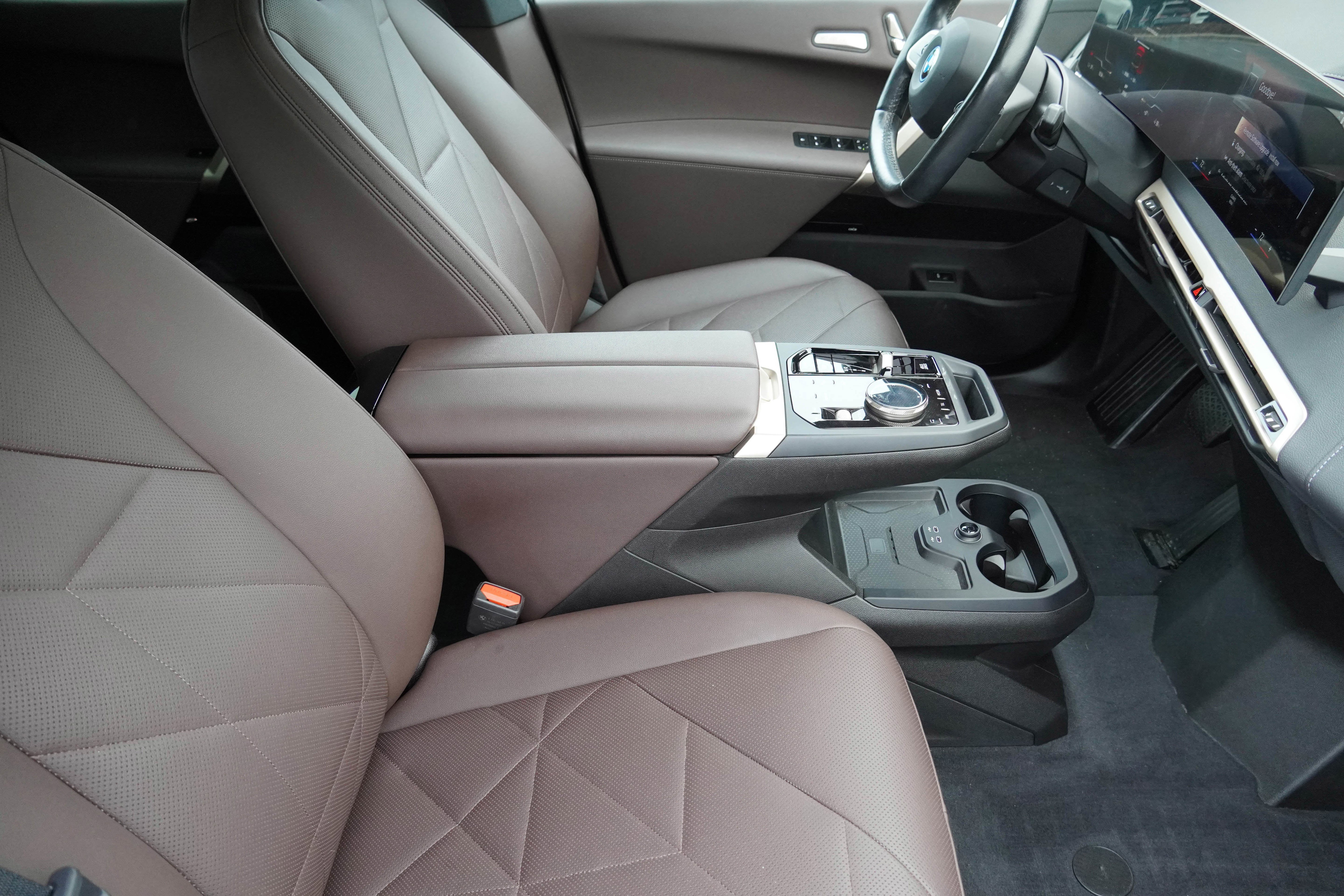 Certified 2023 BMW iX xDrive50 w/ Convenience Package AWD/4WD image 12
